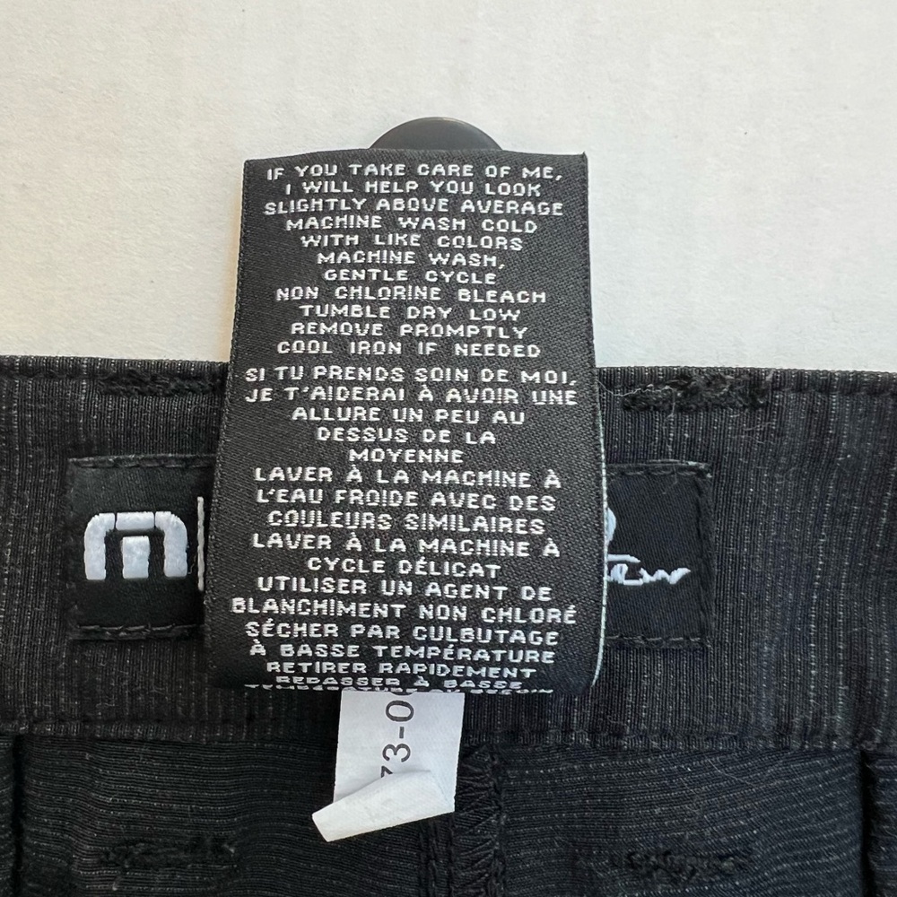 Travis Matthew Men's Black Golf Shorts NWOT Size 33 - Picture 7 of 12
